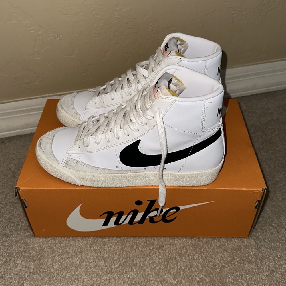 Women’s Nike Blazer Mid ‘77